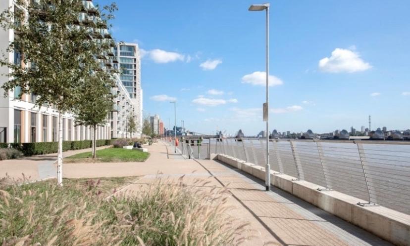Large Double Room Overlooking The Thames Londres Extérieur photo